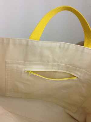 Arden Shopper Bag Showing cream lining and inner pocket detail